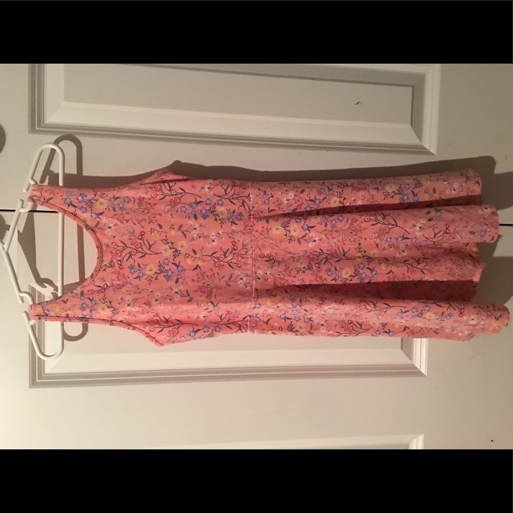 Dress size 7-8 old navy pink flowered dress